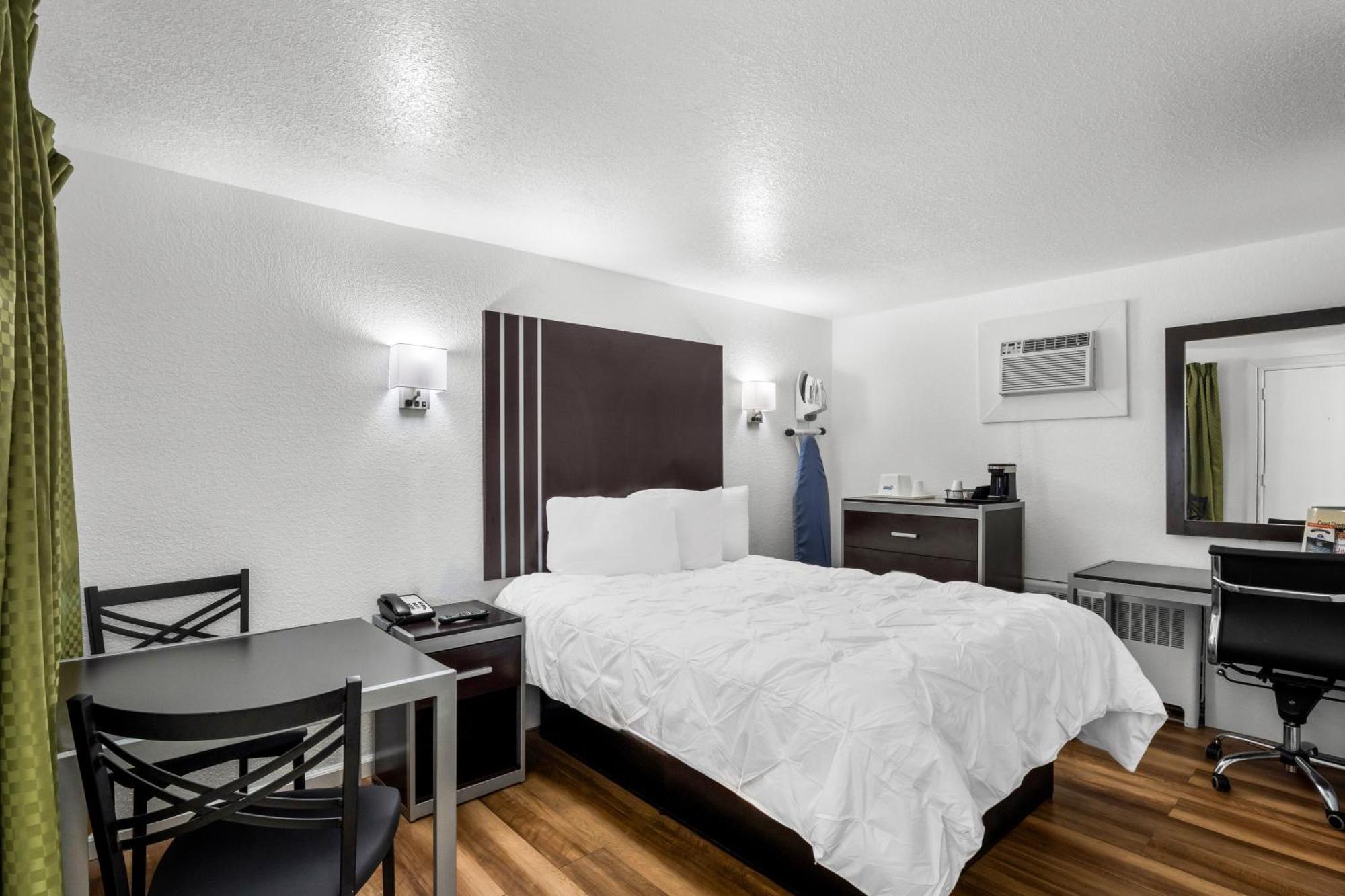 Americas Best Value Inn Jonesville/Hillsdale Exteriér fotografie