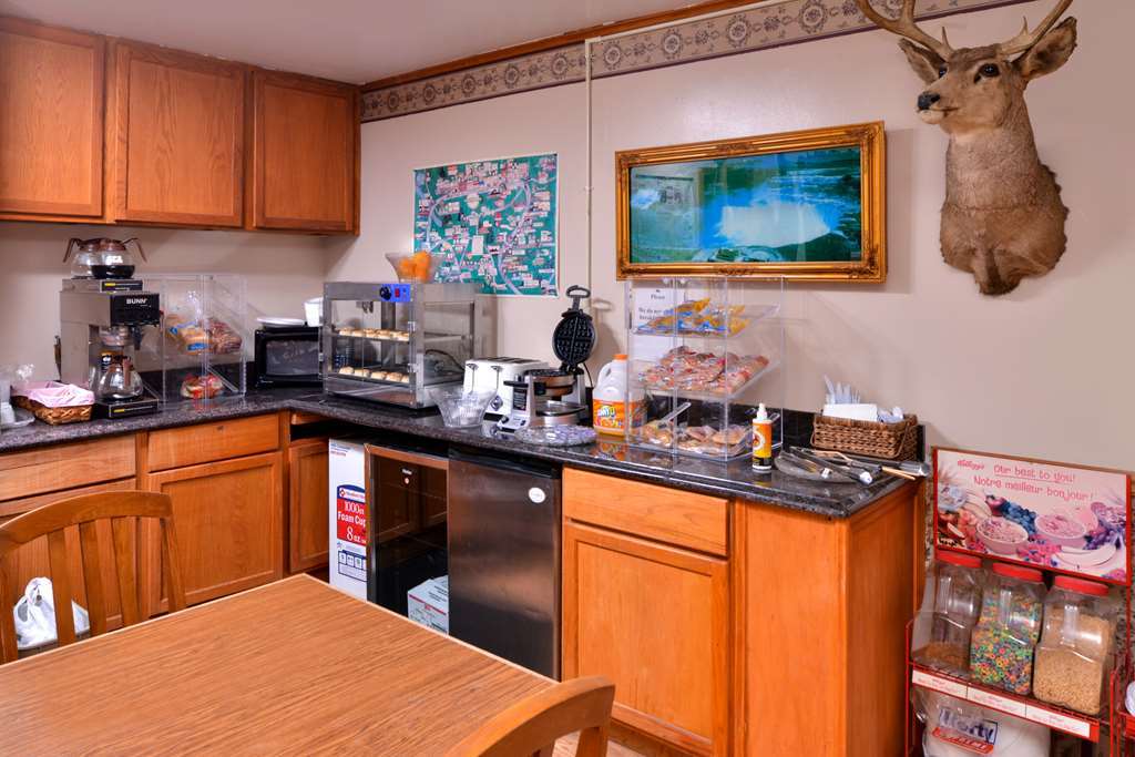 Americas Best Value Inn Jonesville/Hillsdale Restaurace fotografie